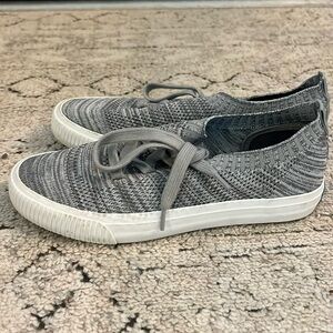 Blowfish sneaker size 8